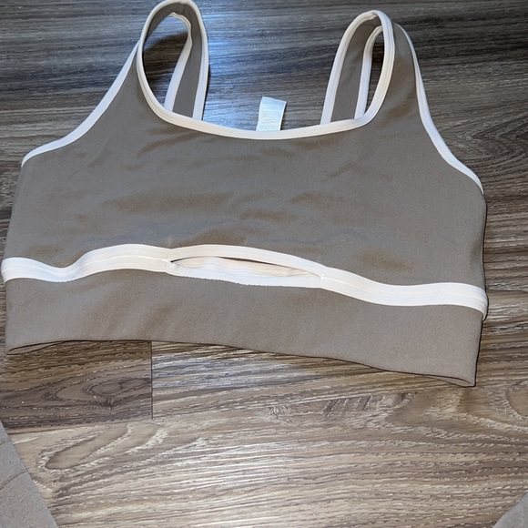 NWT Fabletics  set high waisted sculpt knit cut out back legging and sport bra - Picture 7 of 9